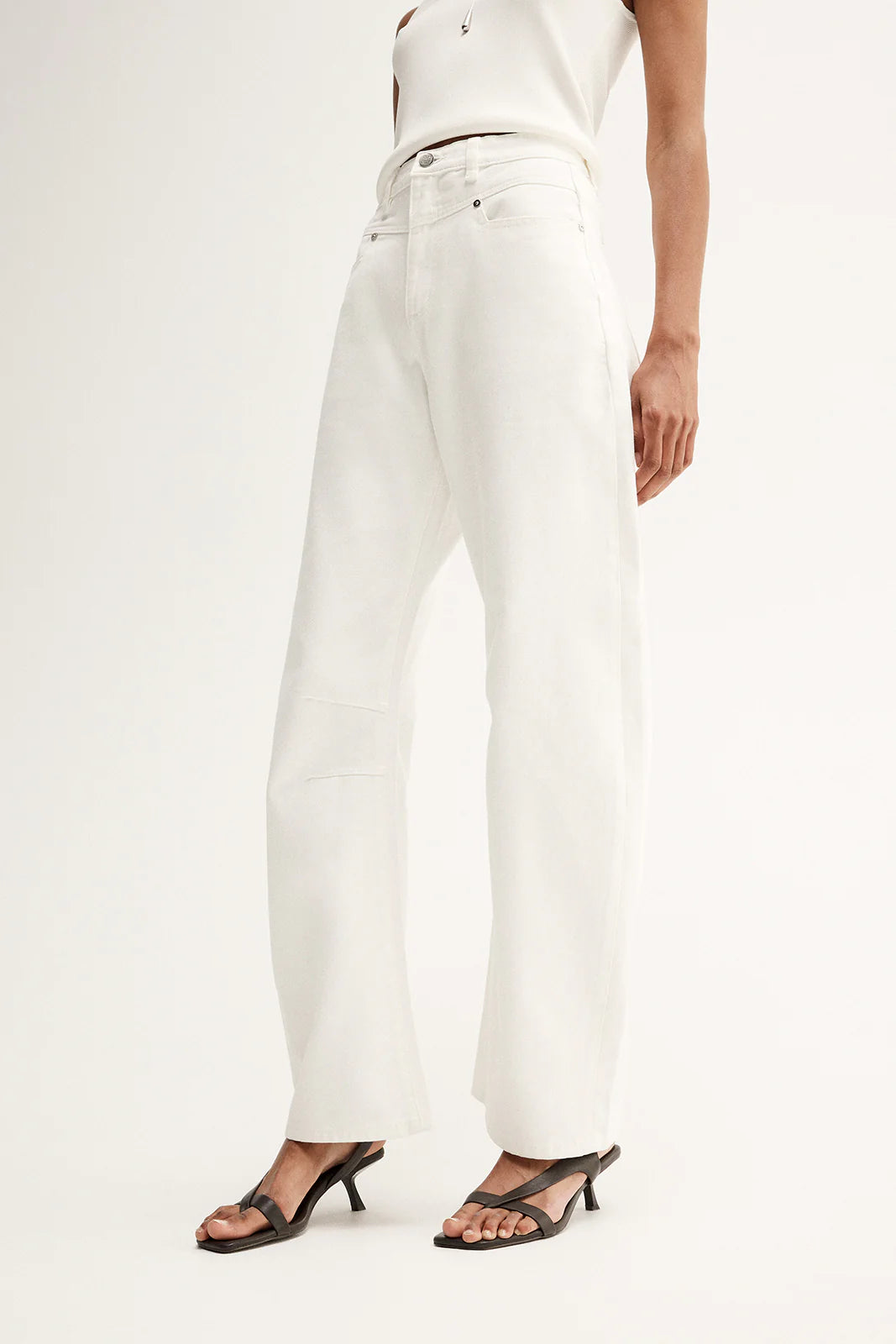 Chelsea Barrel Leg Jean - Ivory
