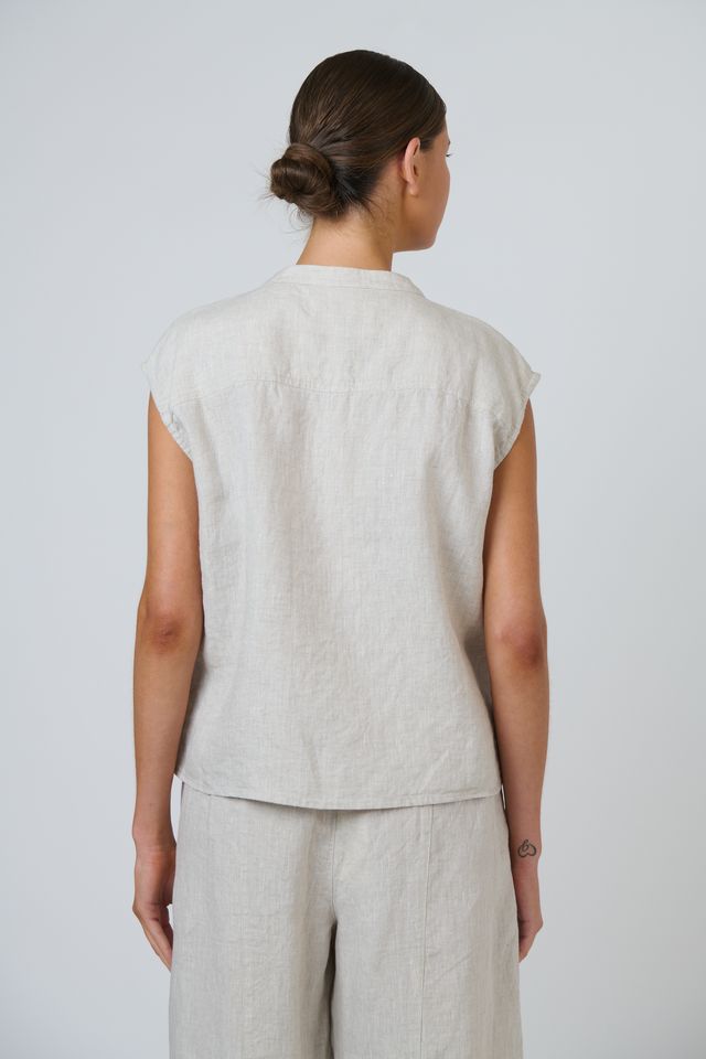 GA688 - Sand Linen Top