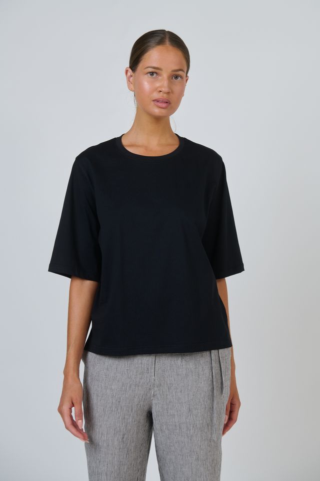 GA743 - Cotton Tee - Black