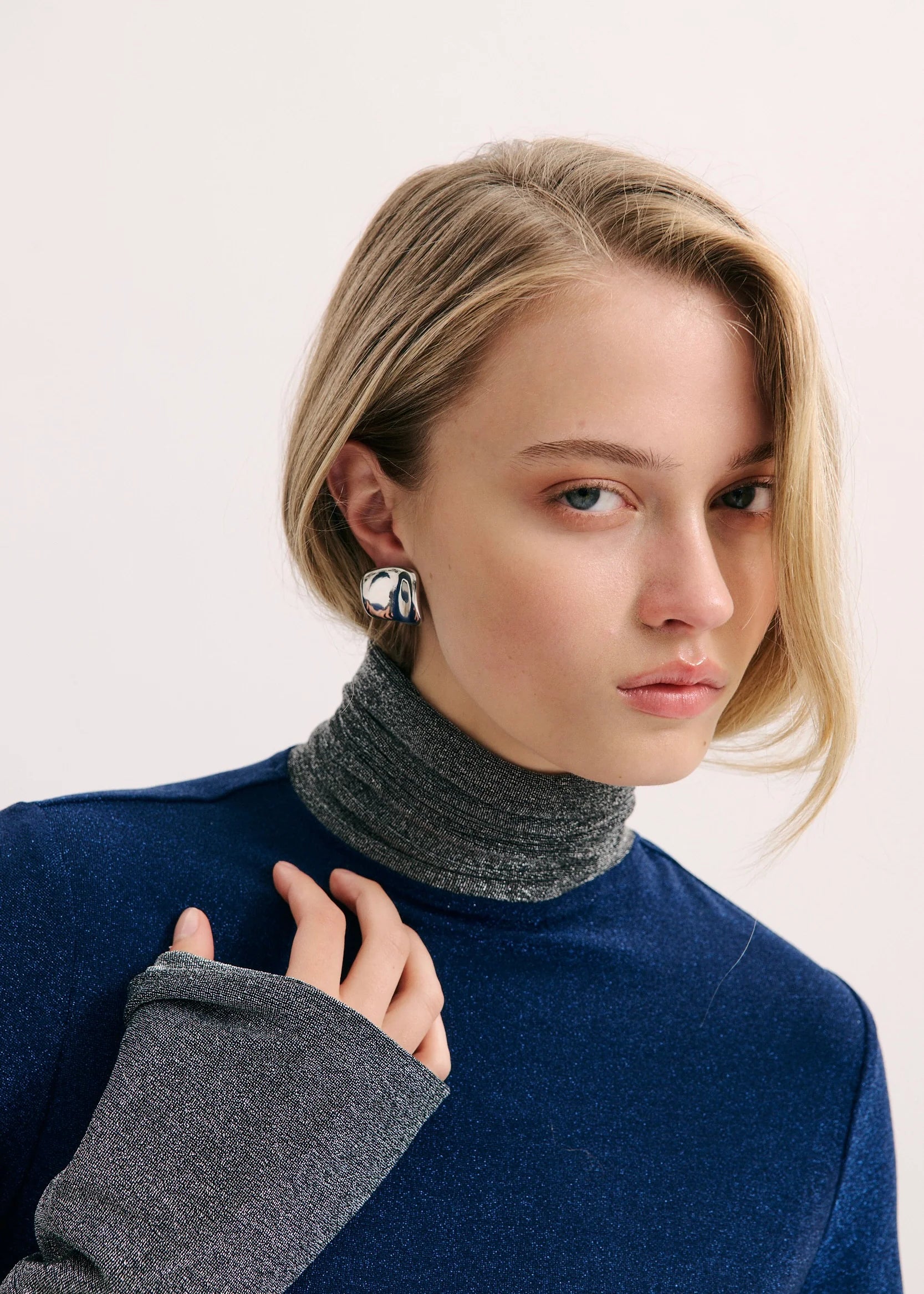 Warped Stud - Rhodium Silver