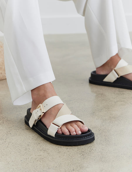 Aki Slide - Cream/Nude
