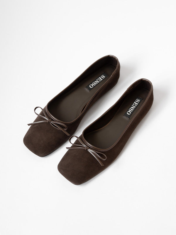 Becca IV - Chocolate