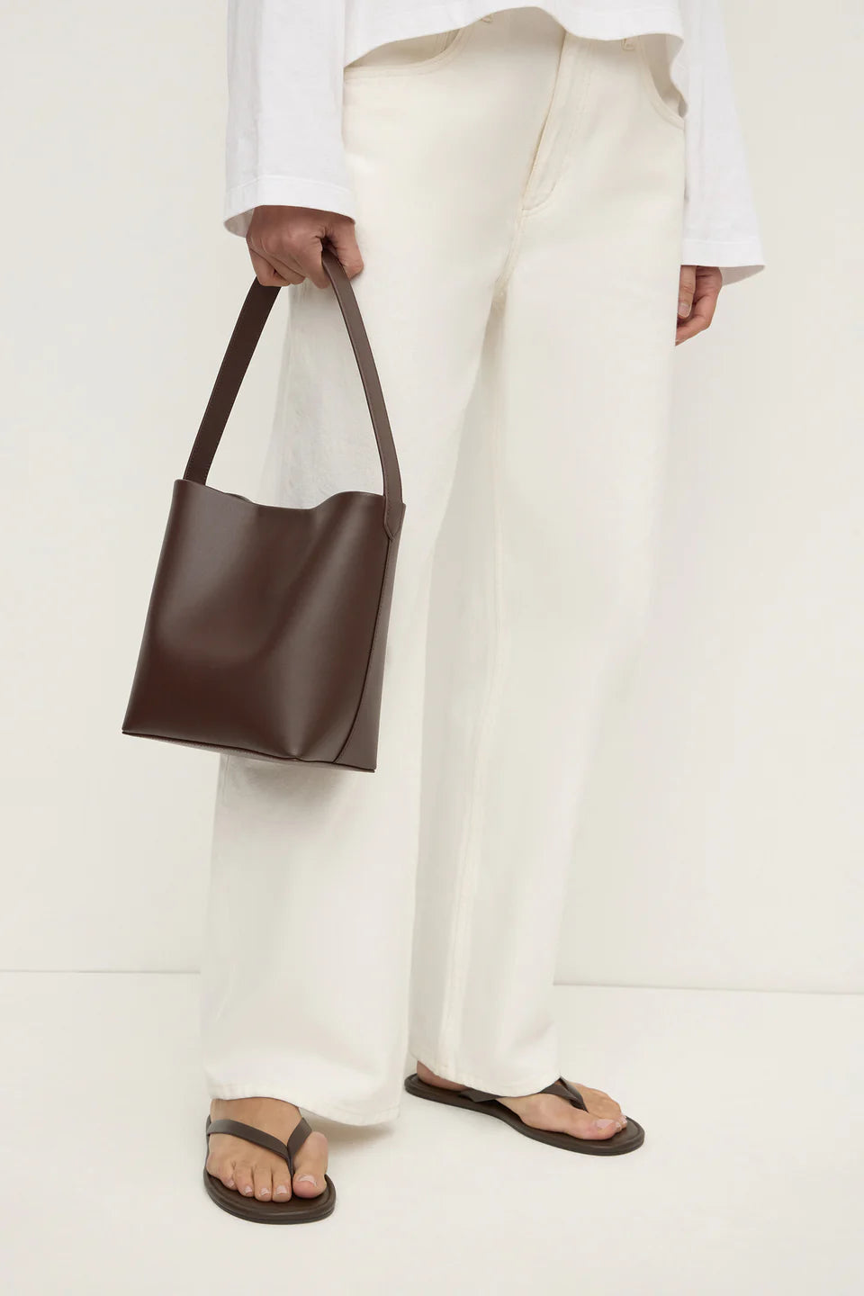 Nova Mini Bucket Bag - Walnut