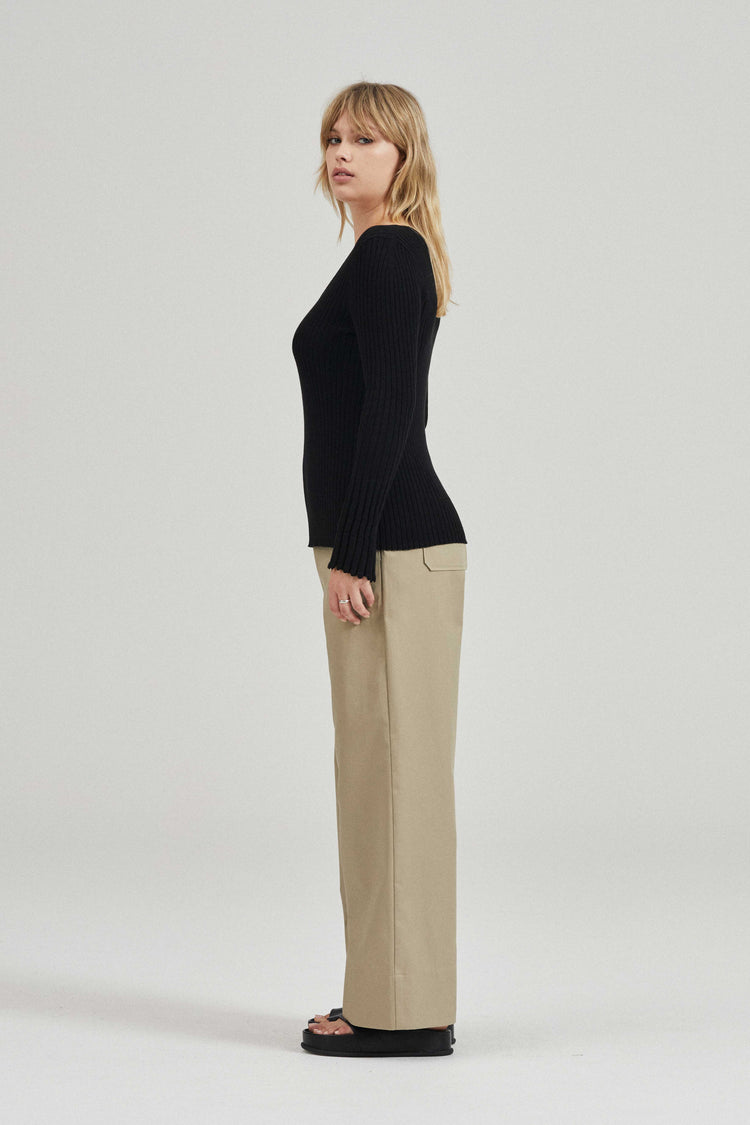 The Scoop Neck Cleo Top - Black